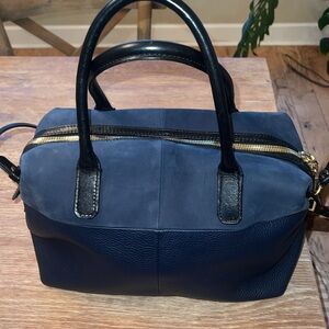 J CREW 2 TONE NAVY LEATHER AND SUEDE CROSSBODY STRAP HANDBAG SATCHEL LIKE NEW!
